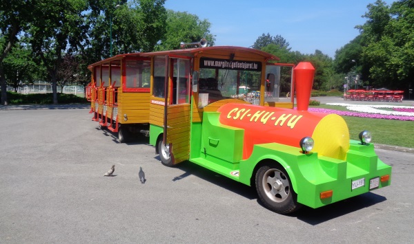 train Street Island Budapest