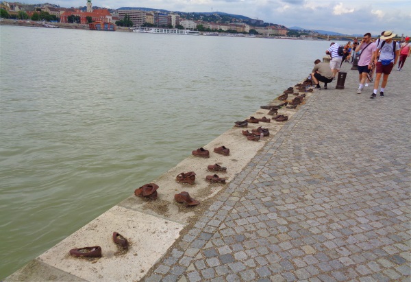 Shoes danube budapest