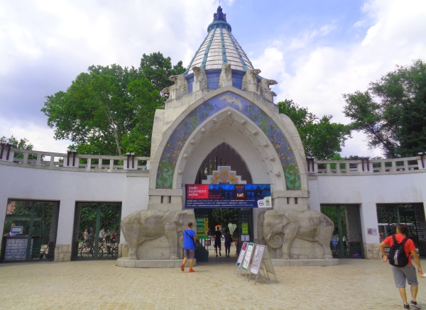 Zoo Budapest entrance